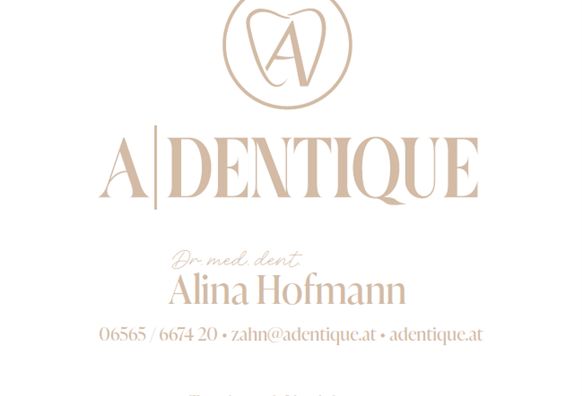 Ein elegantes Logo für die Zahnarztpraxis A|DENTIQUE. Es zeigt den Namen der Praxis sowie Kontaktdaten und Informationen zur Terminvereinbarung.