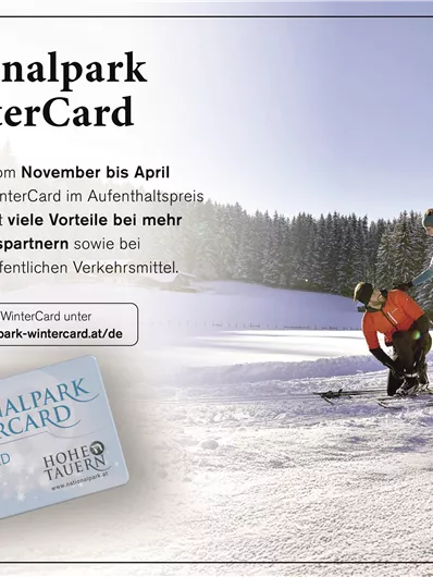 Ein Werbeflyer für die Nationalpark WinterCard. Er bietet Informationen zu Vorteilen und Bonuspunkten für den Winterurlaub.