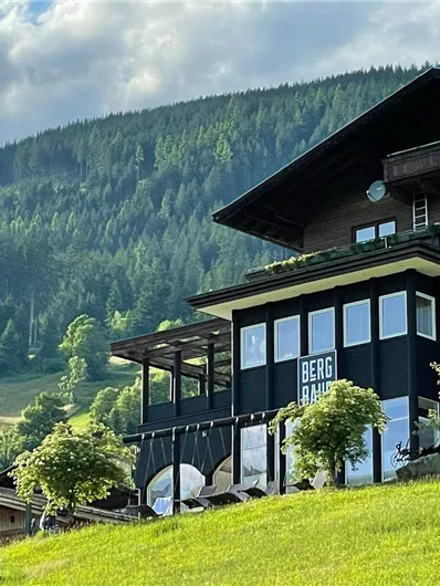 BergBaur Farmers Home 2