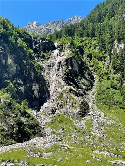 Bramberg: Smaragdweg