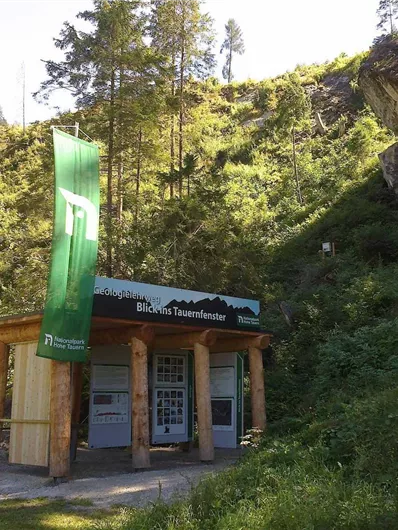 Geologielehrweg "Blick ins Tauernfenster"
