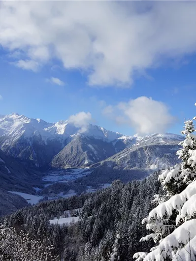 Neukirchen: Winterliche Wanderung zur Steineralm