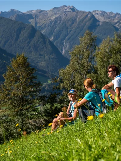 Rasten und über die atemberaubende Aussicht auf die 3000er schwärmen
