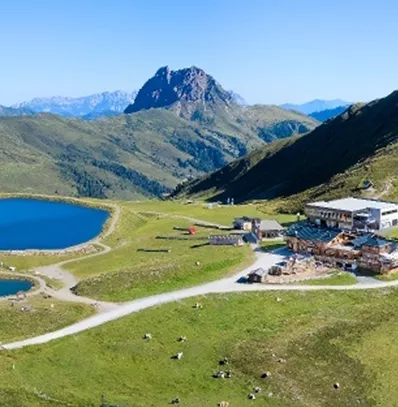 Speicherseen am Wildkogel bei der Smaragdbahn Bergstation