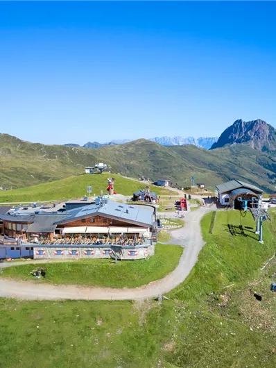 Tolle Einkehrmöglichkeit & Spaß für die ganze Familie: Aussichts-Bergrestaurant Wildkogel & Abenteuer Arena Kogel-Mogel