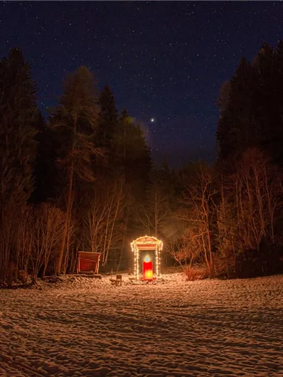 Wunderschöne Beleuchtung am Laternenweg Bramberg