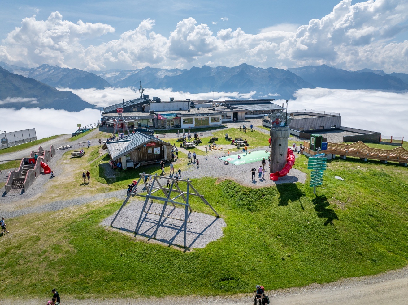 Neukirchen: Bergstation Wildkogelbahn - Mittelstation